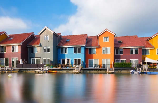river houses